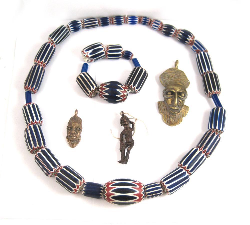 SLAVE TRADING BEADS AND THREE AFRICAN 3143f1