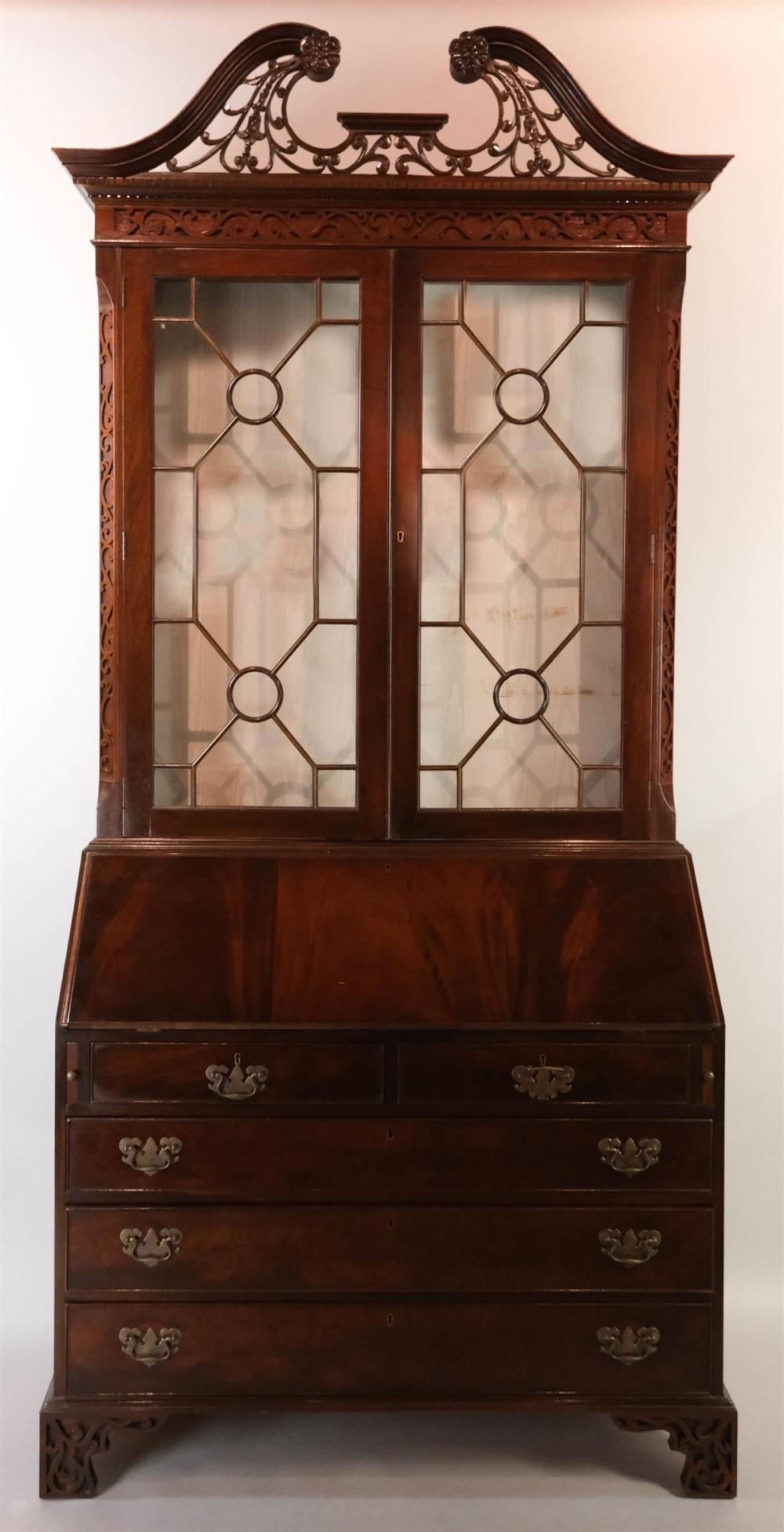 CHIPPENDALE STYLE MAHOGANY SLANT FRONT 3123d0