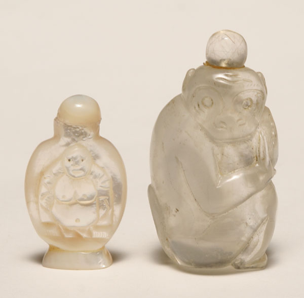 Two Chinese snuff bottles including 4ea54