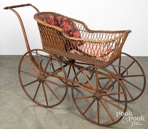 VICTORIAN WICKER BABY CARRIAGE  3128f6