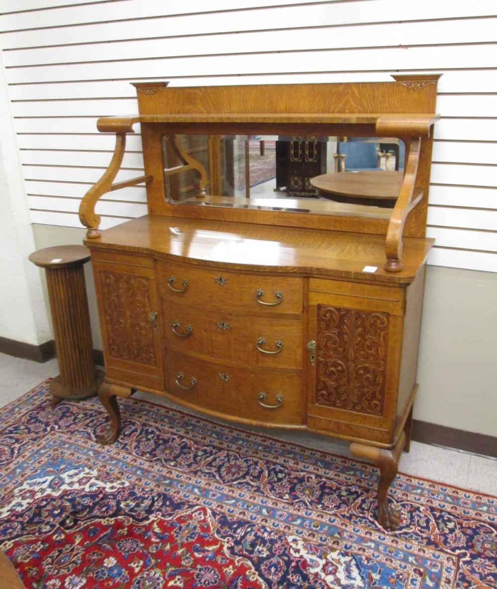 LATE VICTORIAN CARVED OAK BUFFET  315bcd