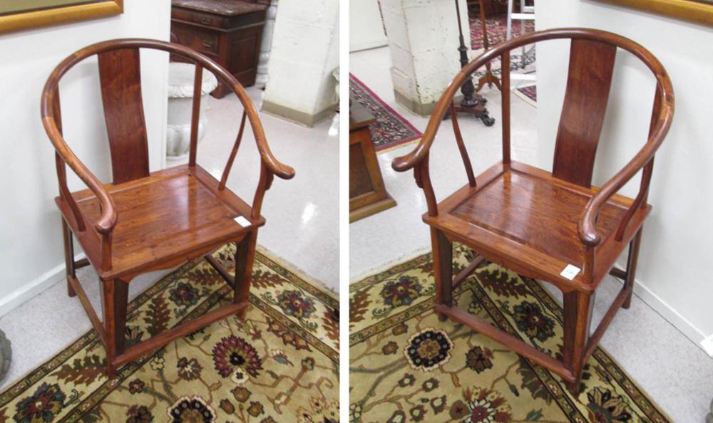 PAIR OF CHINESE HUANGHUALI ARMCHAIRS  315d40