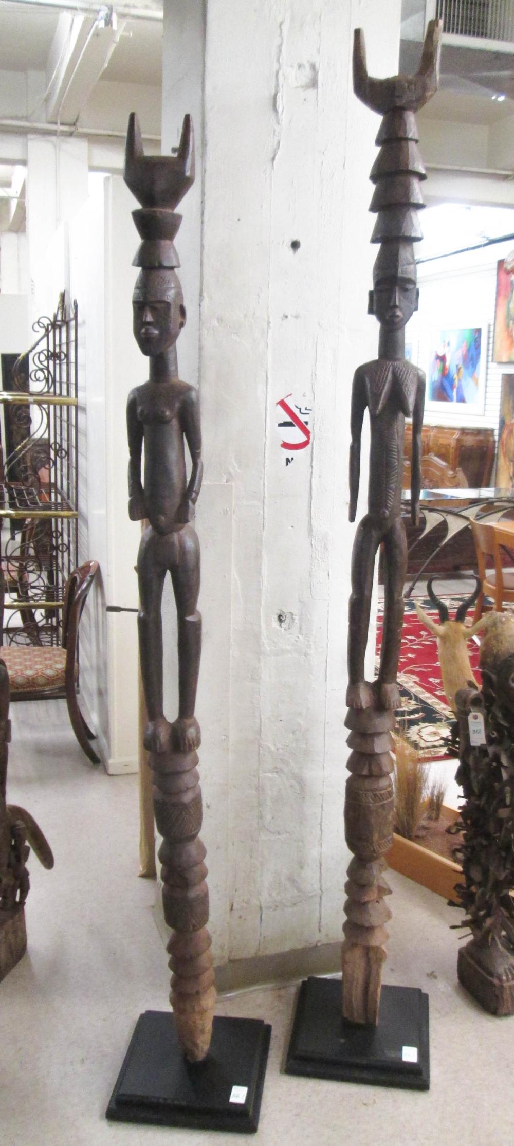 TWO AFRICAN TRIBAL WOOD POST FIGURES  316172