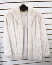 LADYS MINK COAT, WHITE FUR WITH TWO