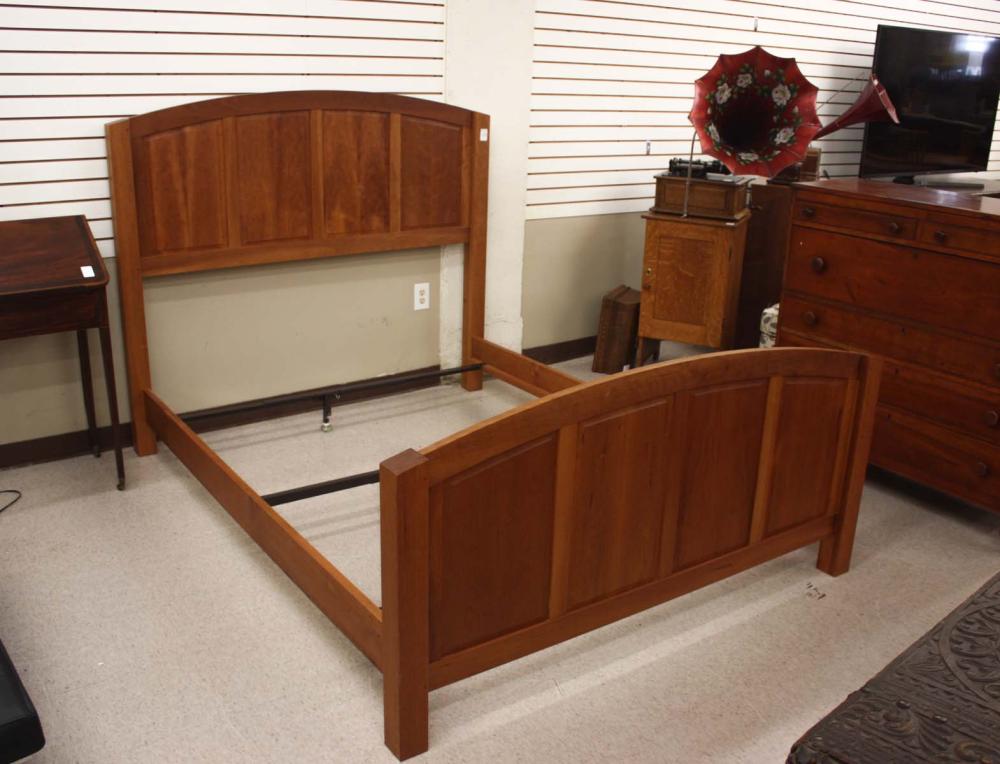 QUEEN SIZE CHERRY WOOD BED WITH 314bae