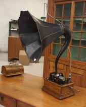 EDISON CYLINDER PHONOGRAPH WITH HORN,