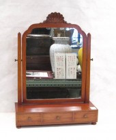 FEDERAL STYLE MAHOGANY DRESSING TABLE