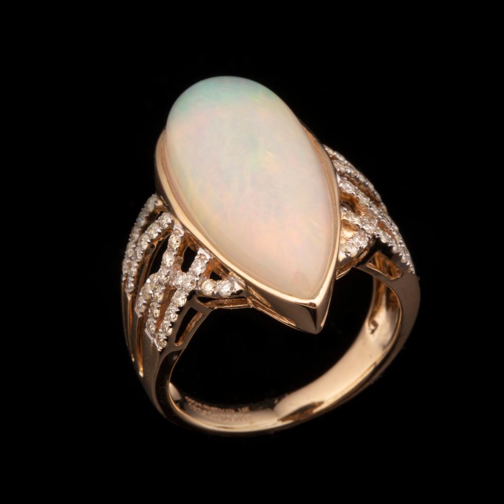 14 KT YELLOW GOLD OPAL AND DIAMOND 318678