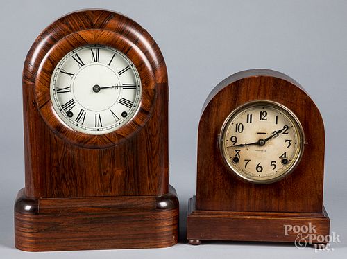 TWO MANTEL CLOCKSTwo mantel clocks  31718a