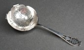 ENGLISH SILVER TEA STAINER SPOON SHEFFIELD,