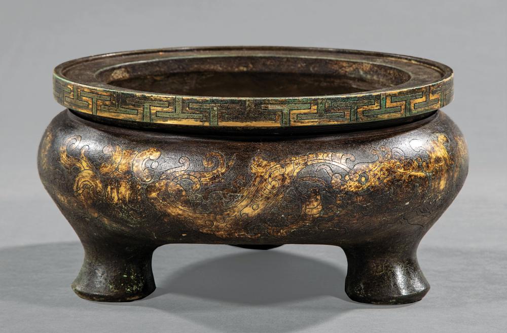 CHINESE GILT AND PATINATED BRONZE 31af7d