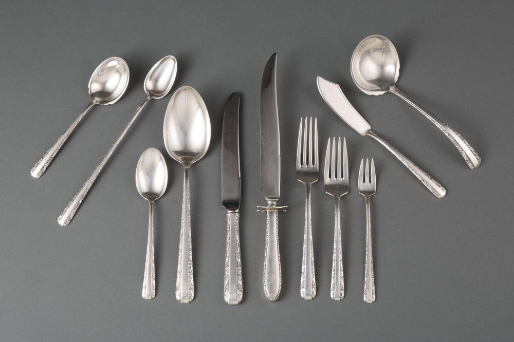 TOWLE STERLING SILVER FLATWARE 319943