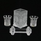Lot of 4 Lalique items: two liqueurs