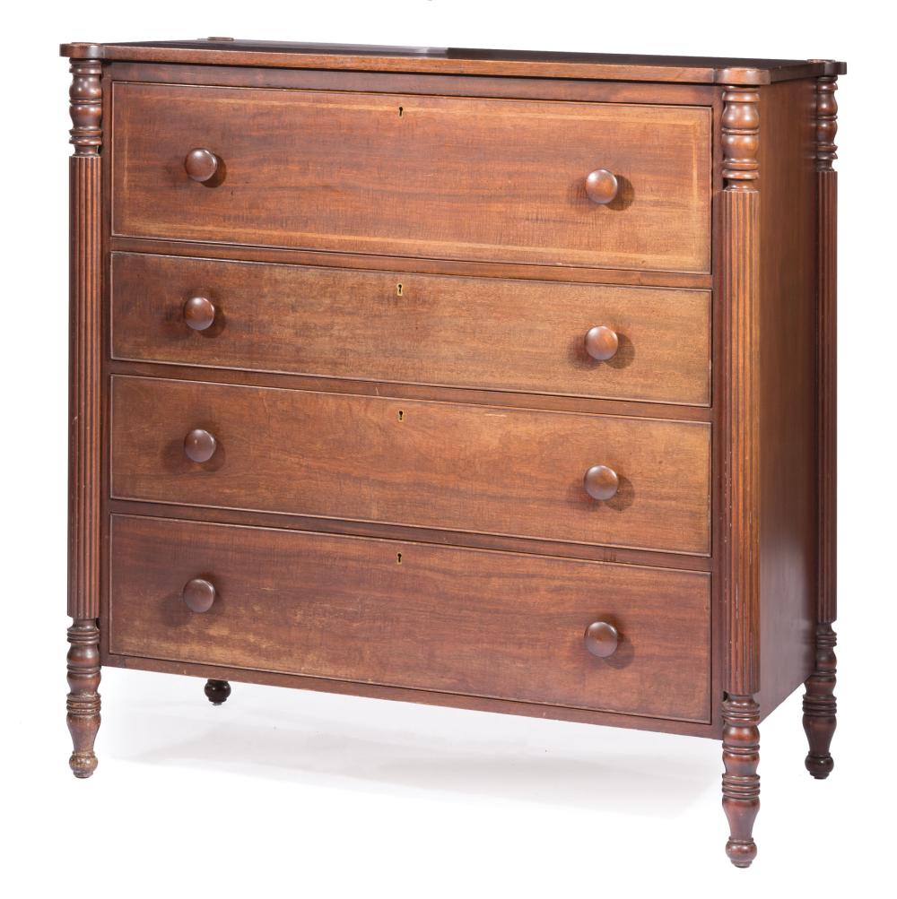 FEDERAL STYLE MAHOGANY CHEST OF 31a18f
