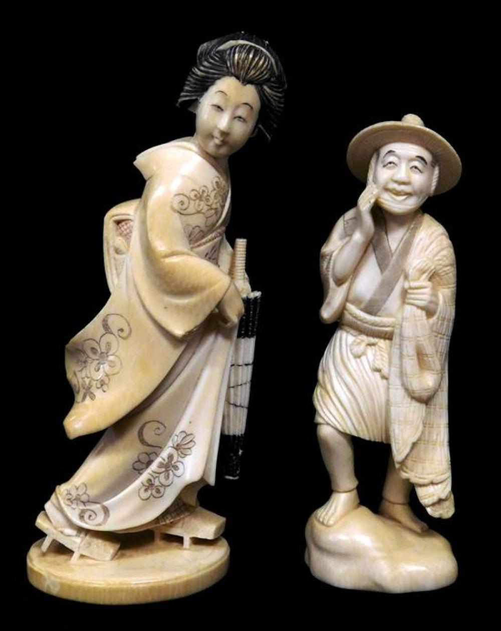 ASIAN TWO JAPANESE OKIMONO CARVINGS  31d40d