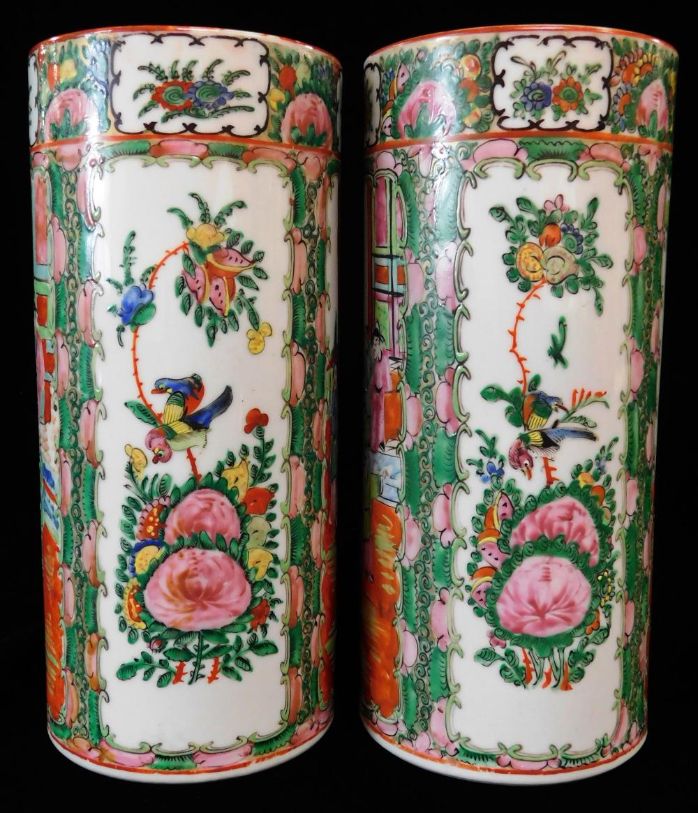 ASIAN PAIR OF CHINESE EXPORT PORCELAIN 31d603