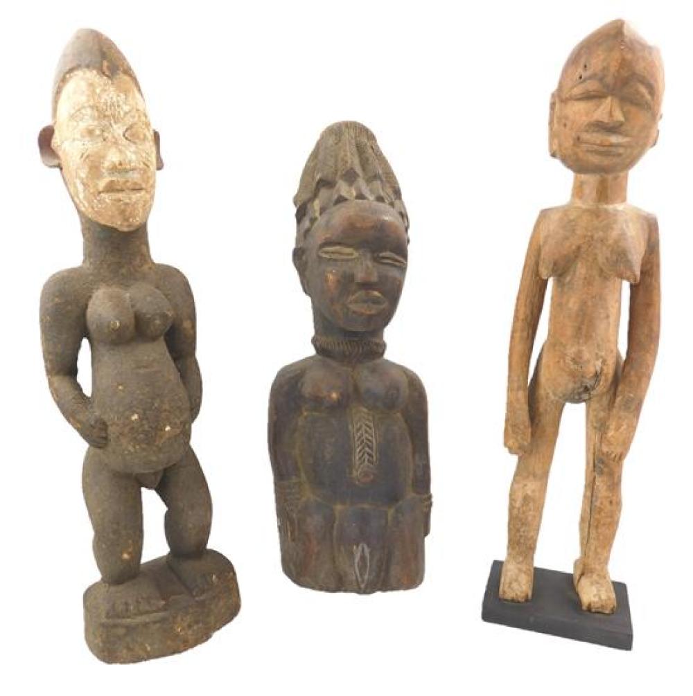 TRIBAL THREE CARVED FIGURES ONE 31d90a