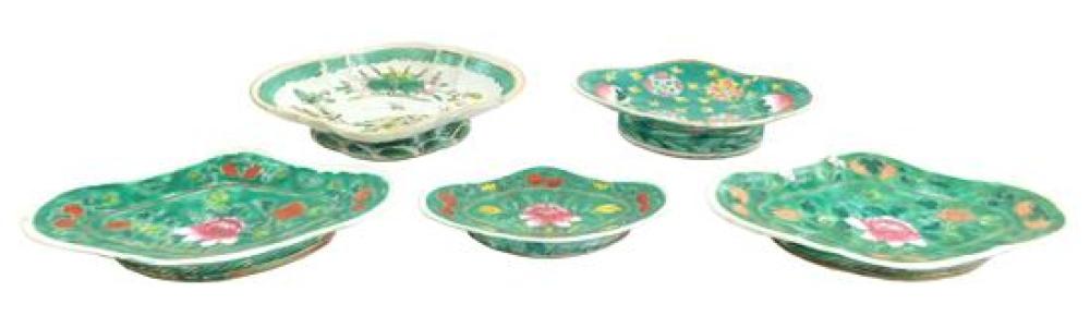 ASIAN: FIVE CHINESE PORCELAIN DISHES,