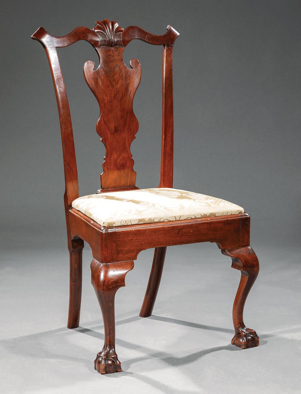 AMERICAN CHIPPENDALE CARVED MAHOGANY