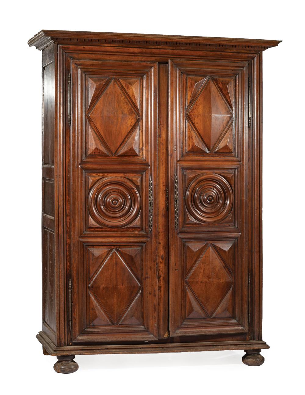 FRENCH PROVINCIAL CARVED WALNUT 31c693