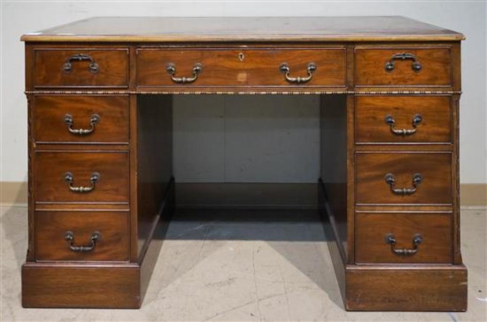 CHIPPENDALE STYLE MAHOGANY TOOLED 31f770