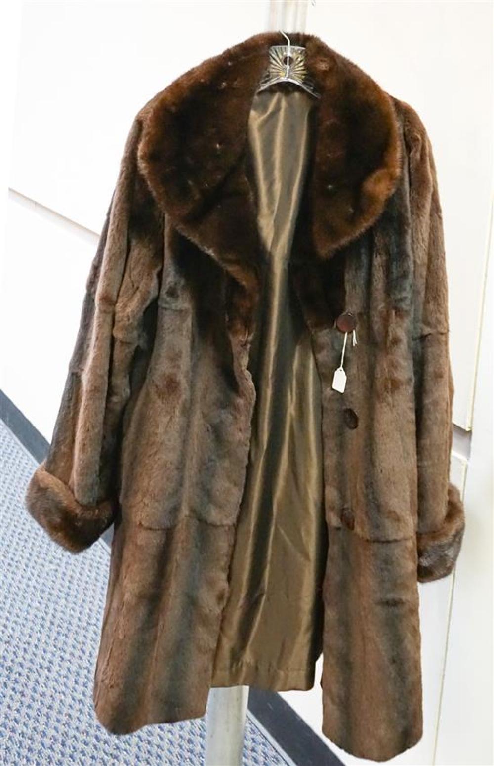 FULL LENGTH DYED SEAL COAT WITH 320b6d