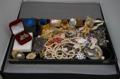 TRAY WITH COSTUME JEWELRYTray with 31ee86