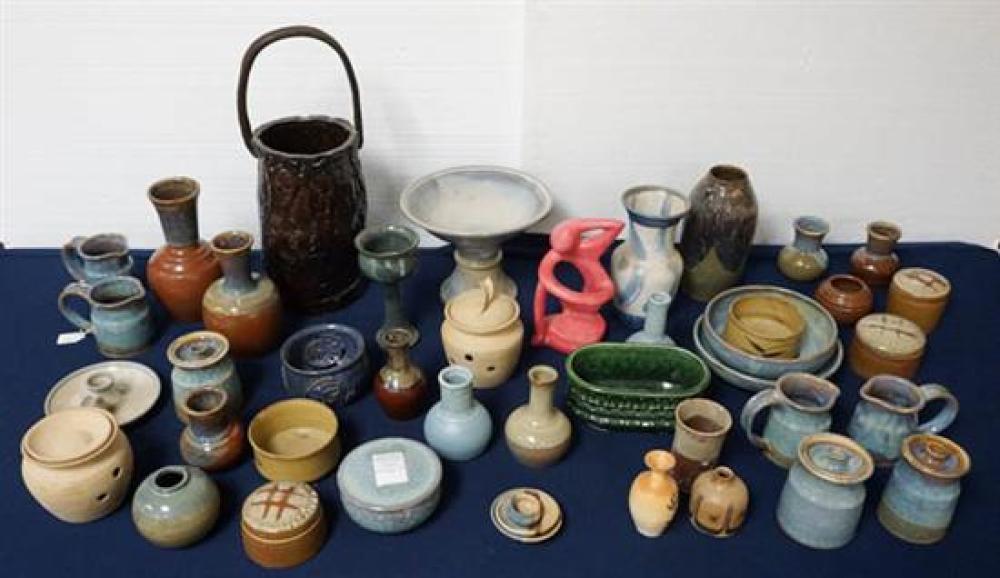 GROUP OF ASSORTED ART POTTERYGroup 31f0c6