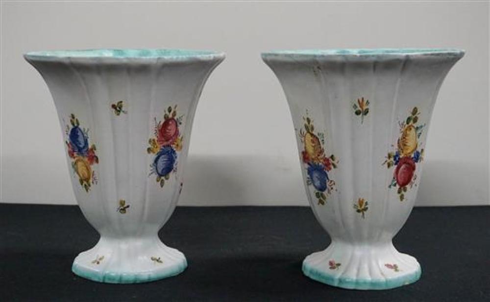 PAIR OF ITALIAN FLORAL DECORATED 31f405