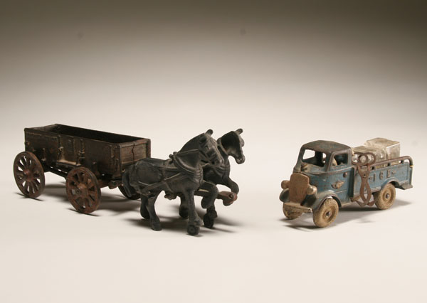 Arcade cast iron horse drawn toy 50335