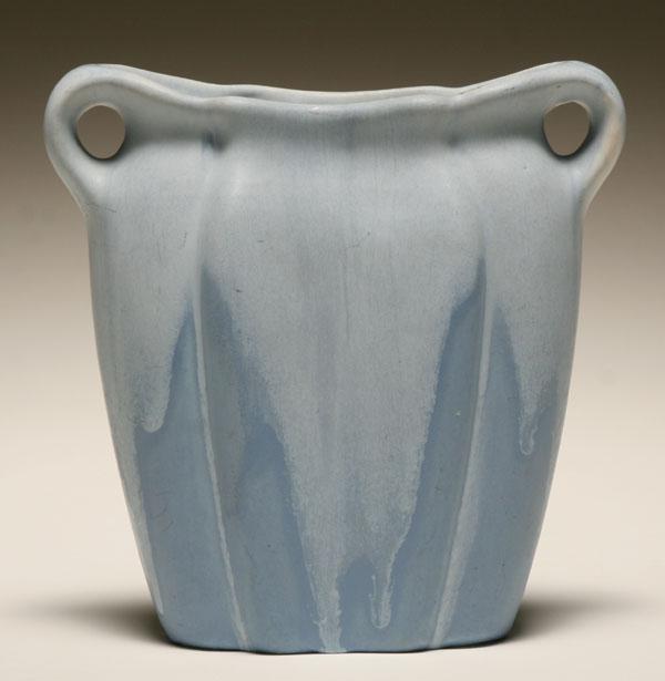 Muncie double handled art pottery 504c2