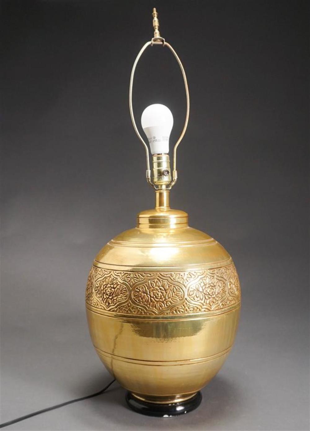 MIDDLE EASTERN STYLE GOLD CERAMIC