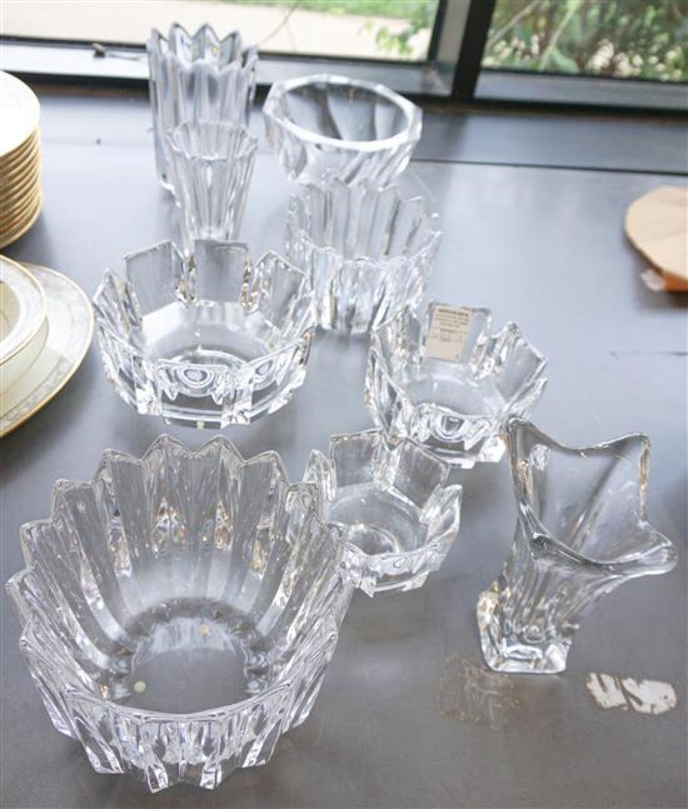 EIGHT ORREFORS CRYSTAL BOWLS AND 32126a
