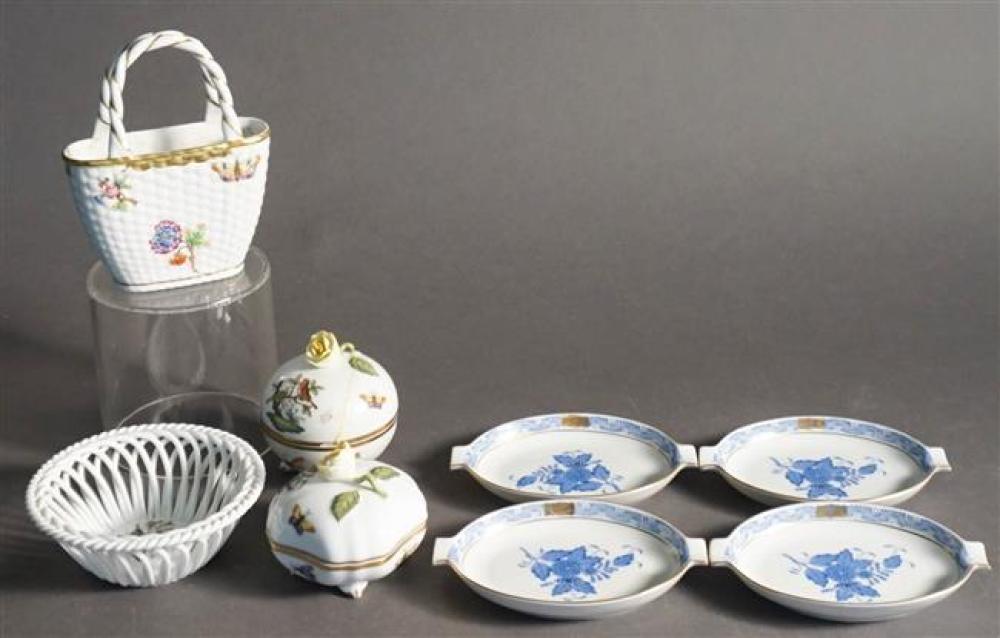 EIGHT HEREND PORCELAIN TABLE AND 324c3f
