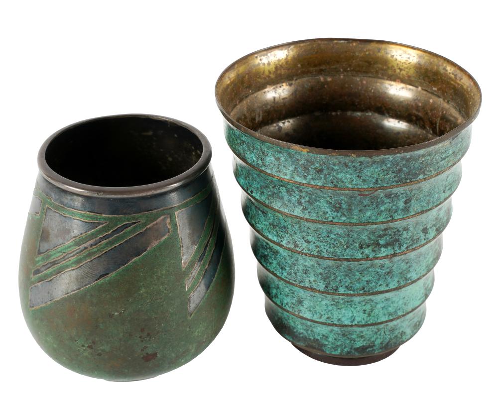TWO ASSORTED SMALL PATINATED METAL 324ded