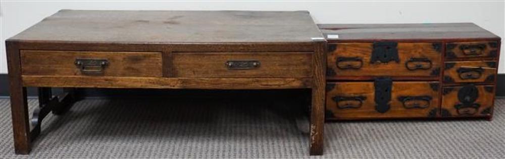 CHINESE STAINED WOOD CHOW TABLE 3255b7