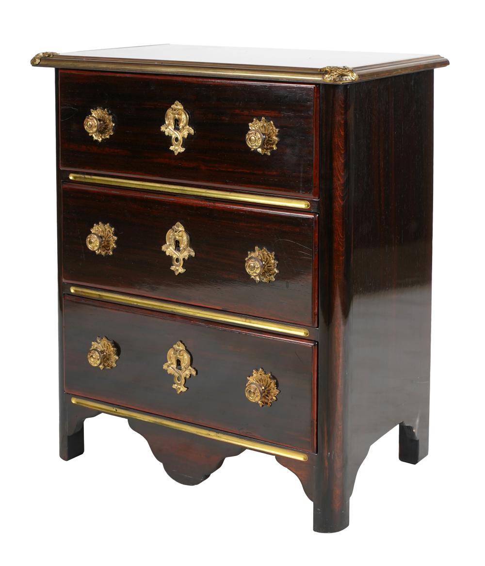 FRENCH CHEST OF DRAWERSlacquered 325651
