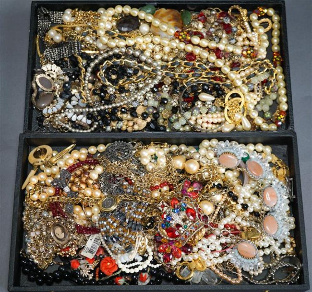 TWO TRAYS OF COSTUME JEWELRYTwo 323a32