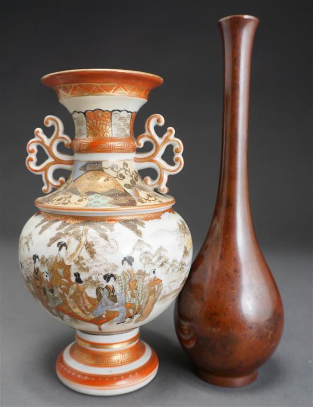 JAPANESE BRONZE VASE AND A JAPANESE 323f97