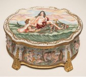 Large Capo di Monte lidded casket with