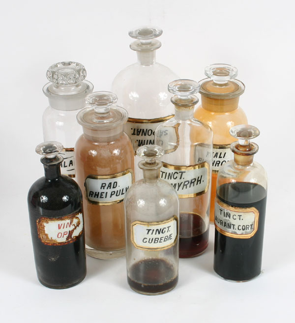 Lot of 12 pharmacy apothecary bottles 50c9a