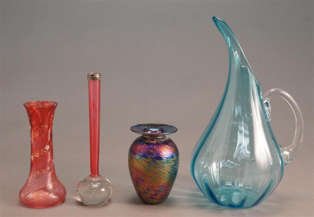 GROUP WITH FOUR ART GLASS ARTICLES  32800c