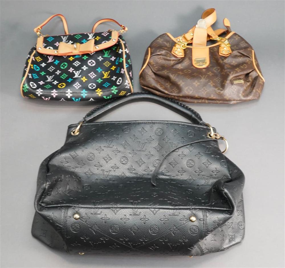 THREE ASSORTED LOUIS VUITTON STYLE 3280ed