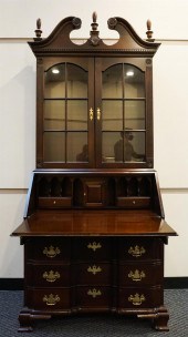 CHIPPENDALE STYLE MAHOGANY BLOCK-FRONT