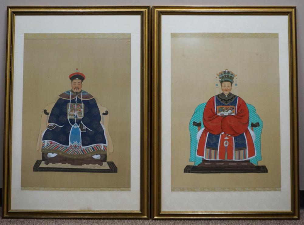 TWO CHINESE ANCESTOR PORTRAITS  32c1e5