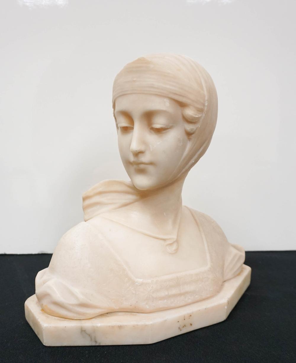 ITALIAN CARVED ALABASTER BUST OF 32c39e
