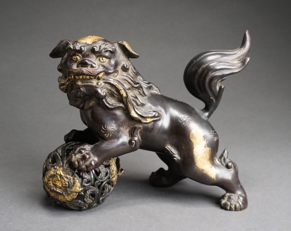 CHINESE PARCEL GILT PATINATED BRONZE 32ea58