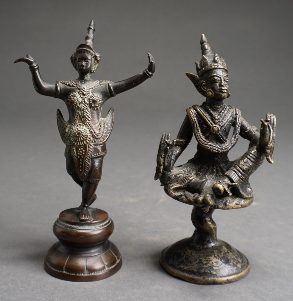 TWO SOUTHEAST ASIAN PATINATED BRONZE 32f612
