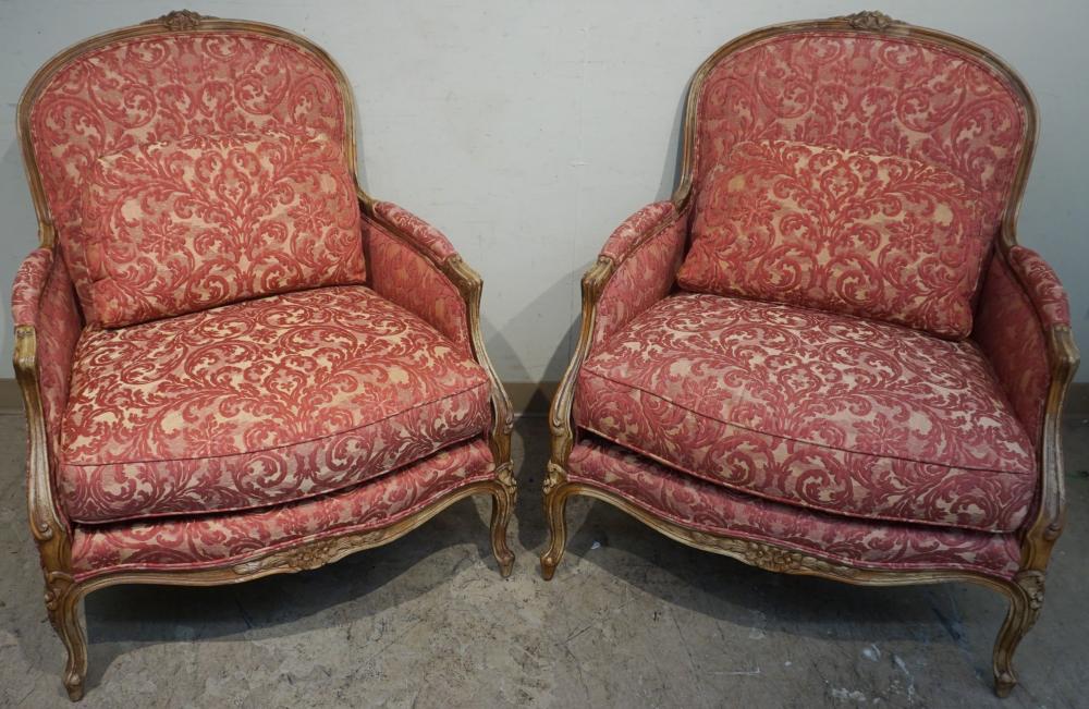 PAIR PEARSON PROVINCIAL STYLE UPHOLSTERED 32d525