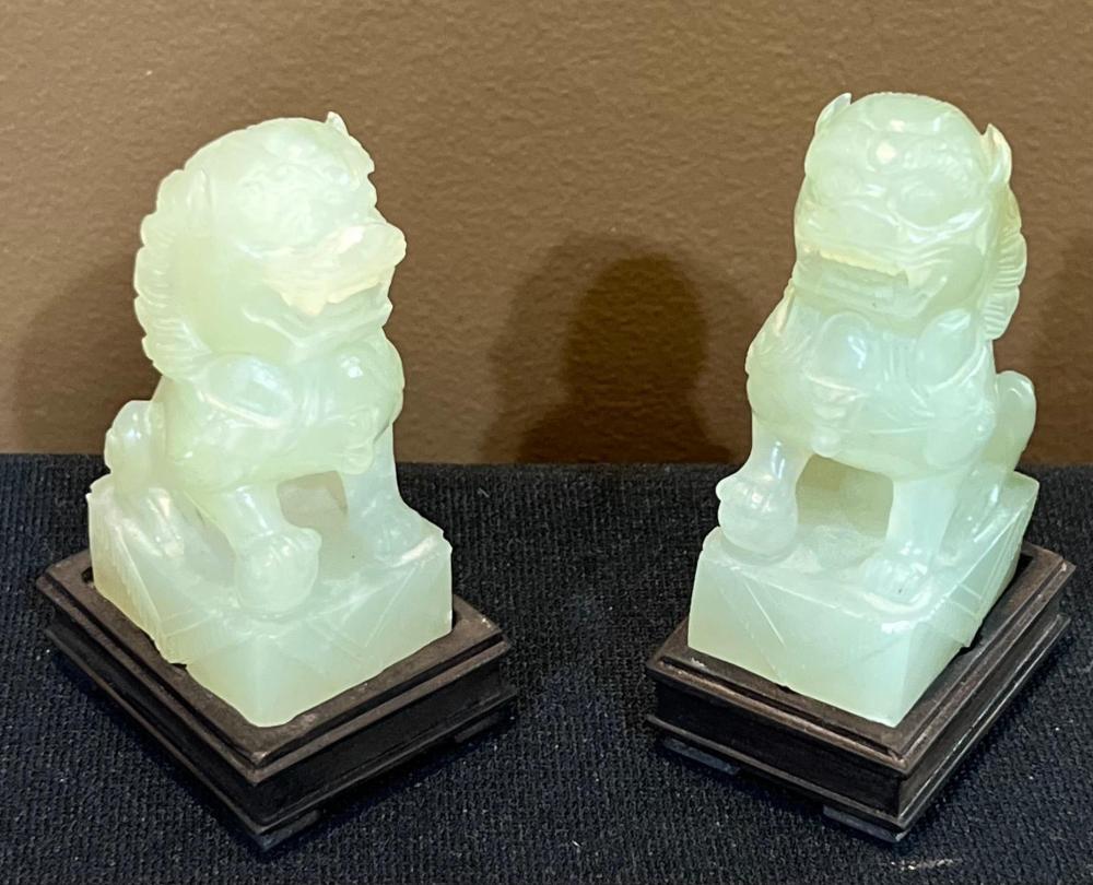 PAIR CHINESE CARVED GREEN HARDSTONE 3309ed